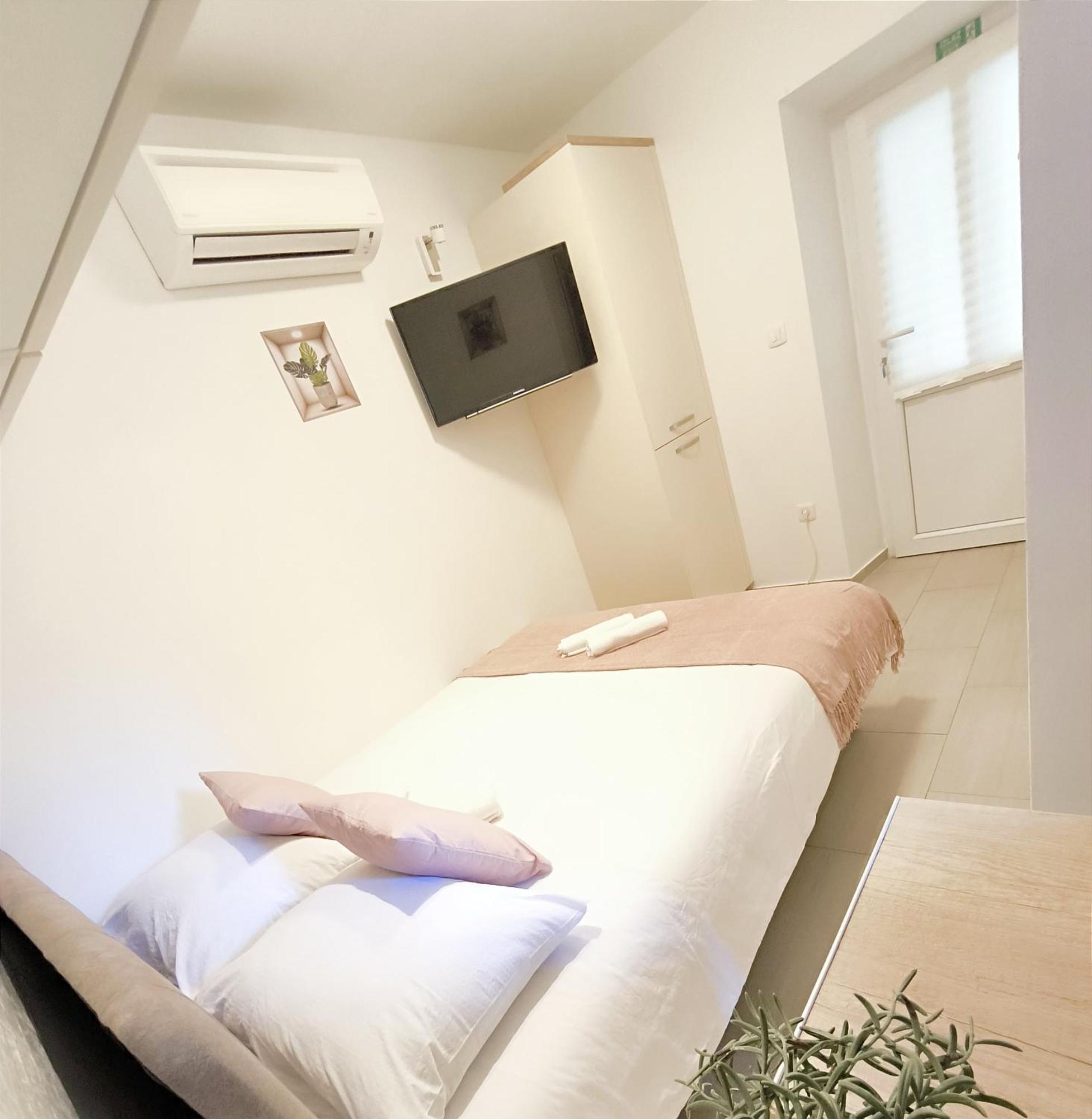 Central Apartment & Room Niko Split Exterior foto